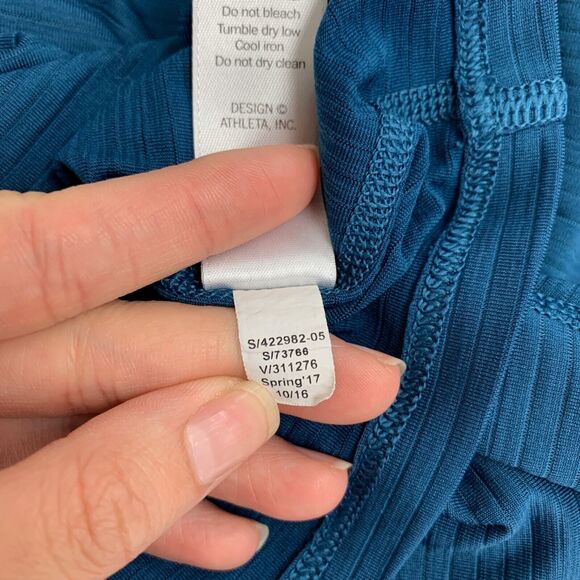 Athleta Tank Women XS Extra Small Pacific High Neck Shadow Striped Chi Racerback - Picture 10 of 13